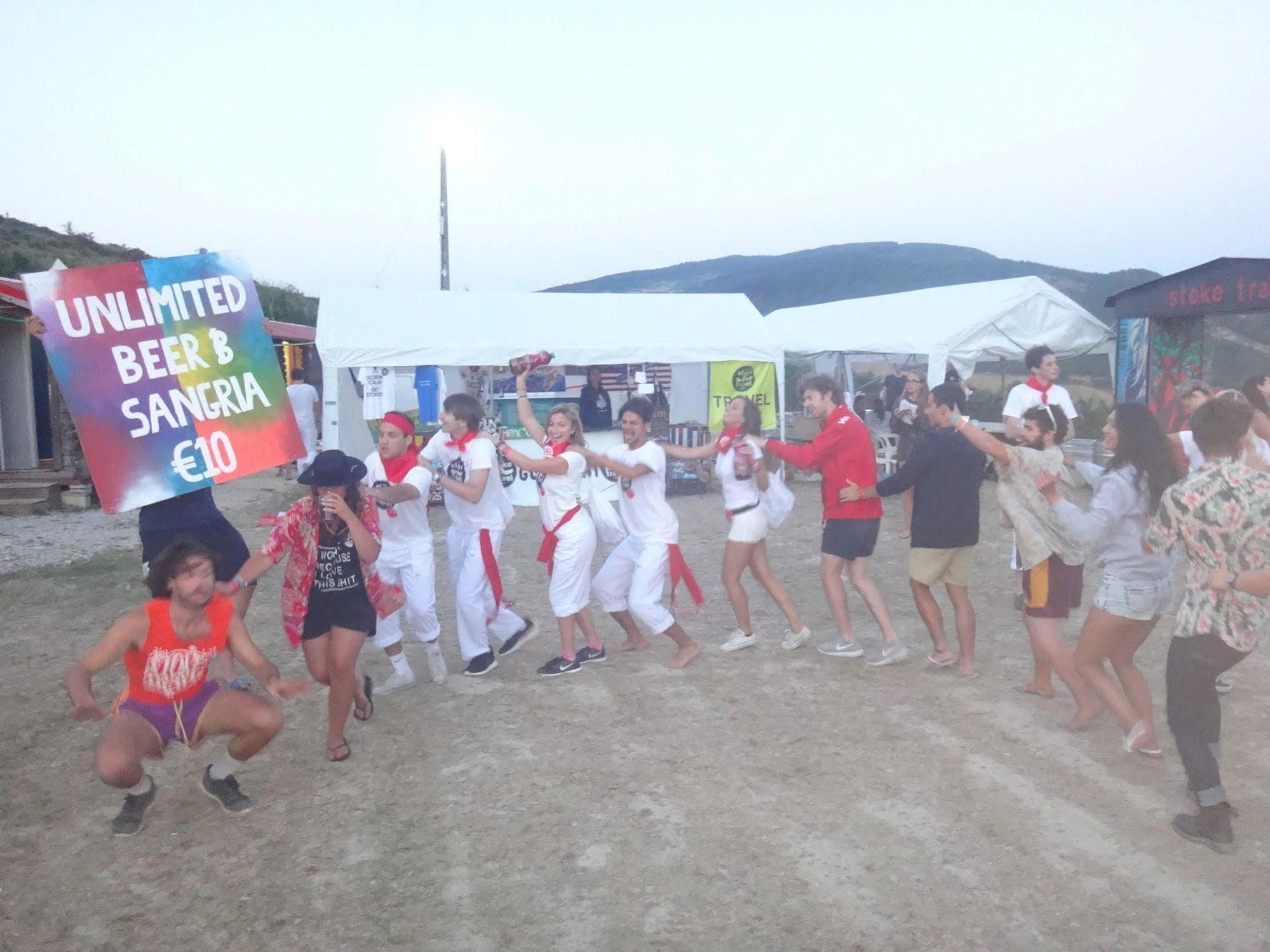 Pamplona Camping Otel Aizoáin Dış mekan fotoğraf